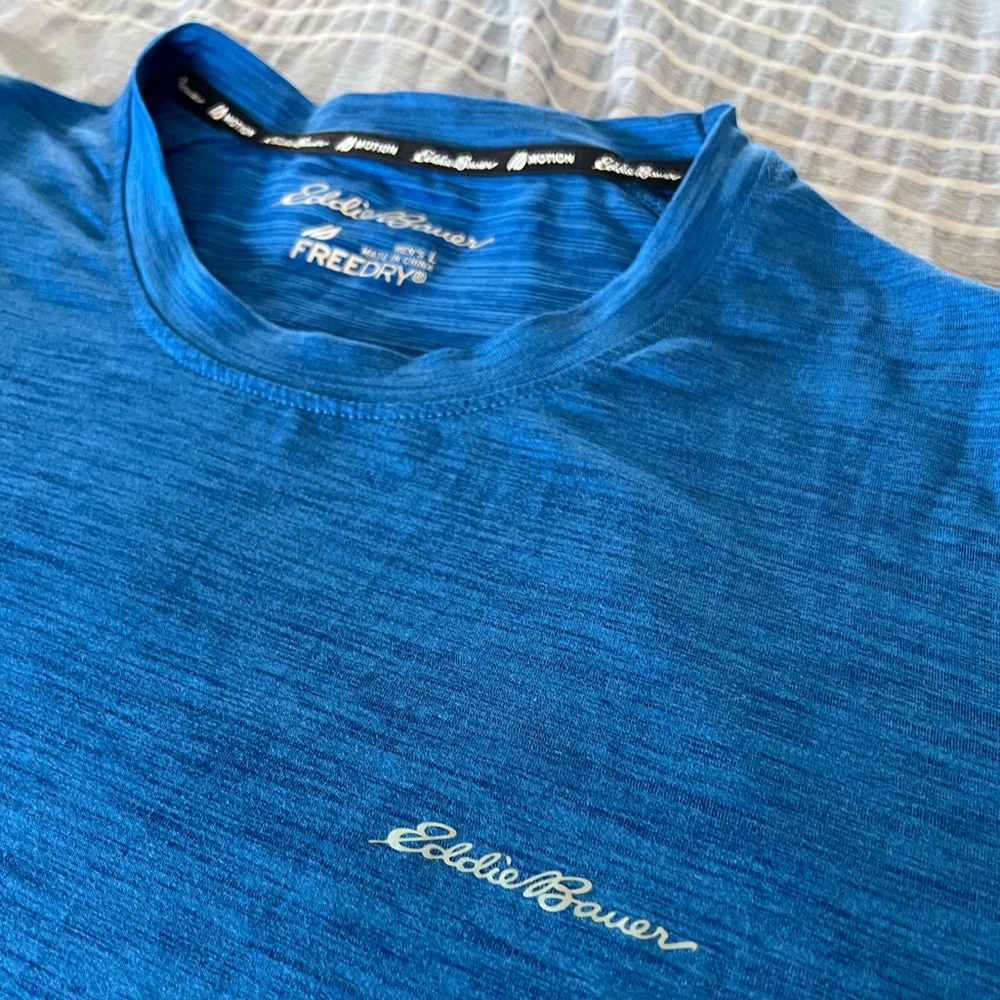 Eddie Bauer Men’s Free Dry Short Sleeve Active Athletic Everyday Layering Shirt